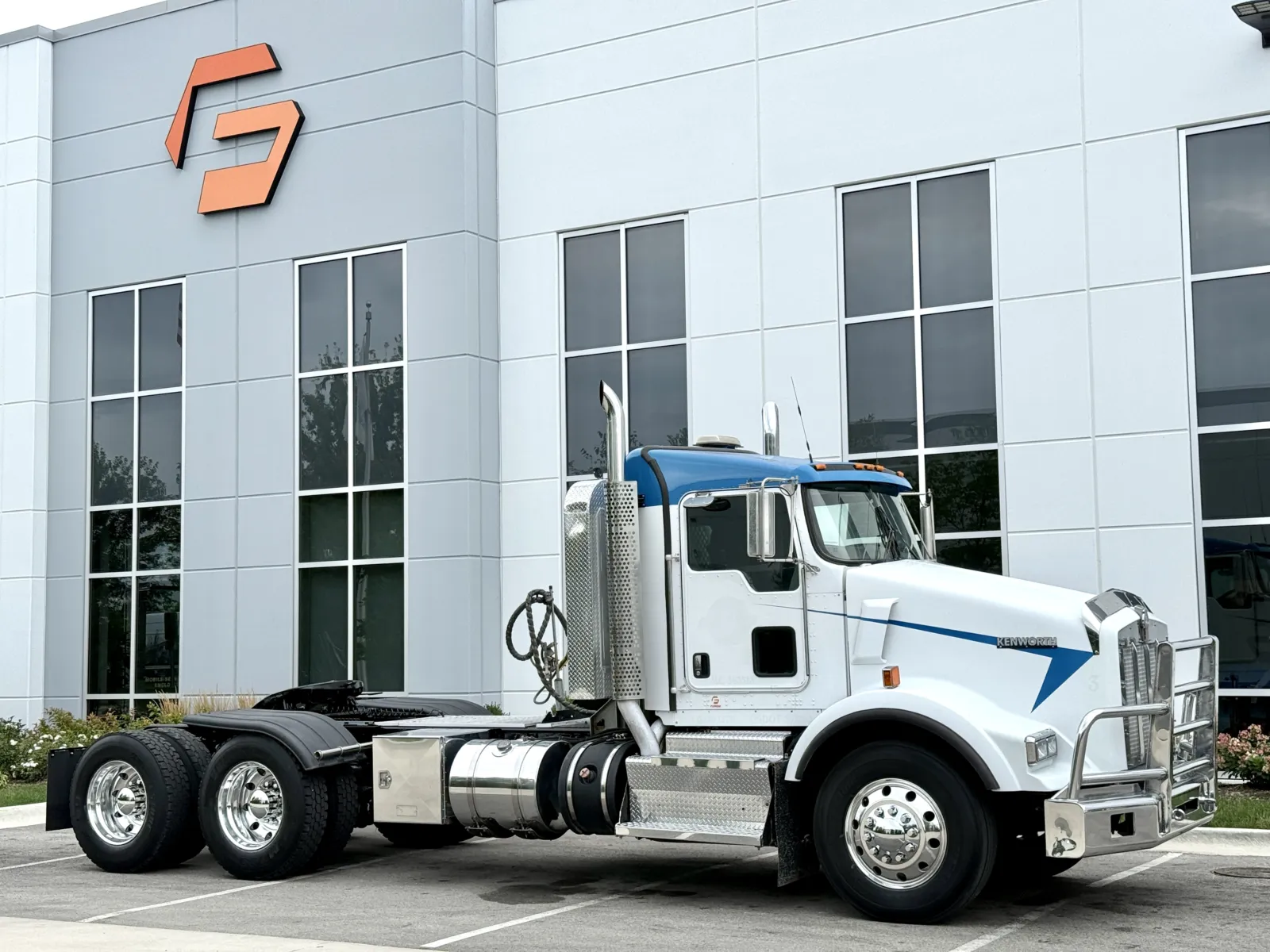 2012 Kenworth T800 in New Lenox, IL — photo 2