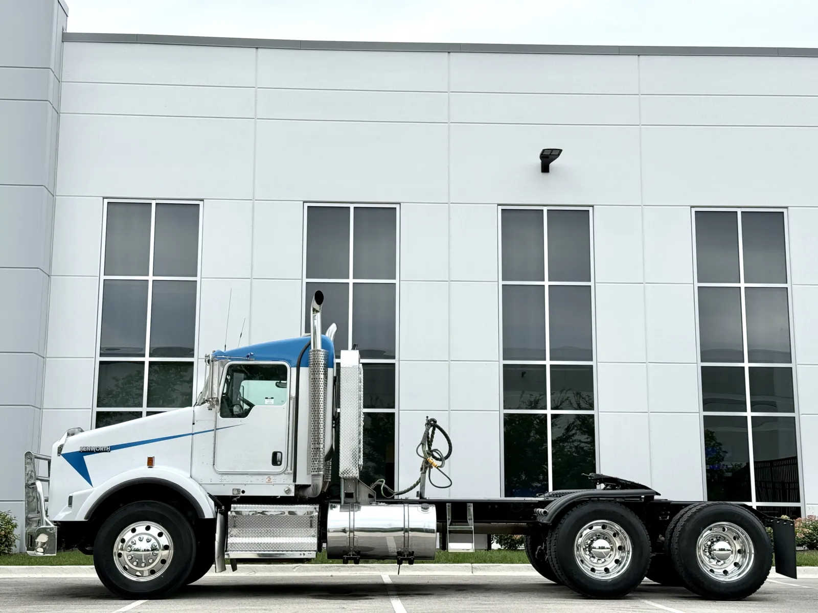 2012 Kenworth T800 in New Lenox, IL — photo 4