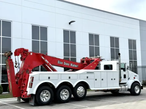 More photos of 2007 KENWORTH T800 at Forge Truck Centers - Illinois, IL