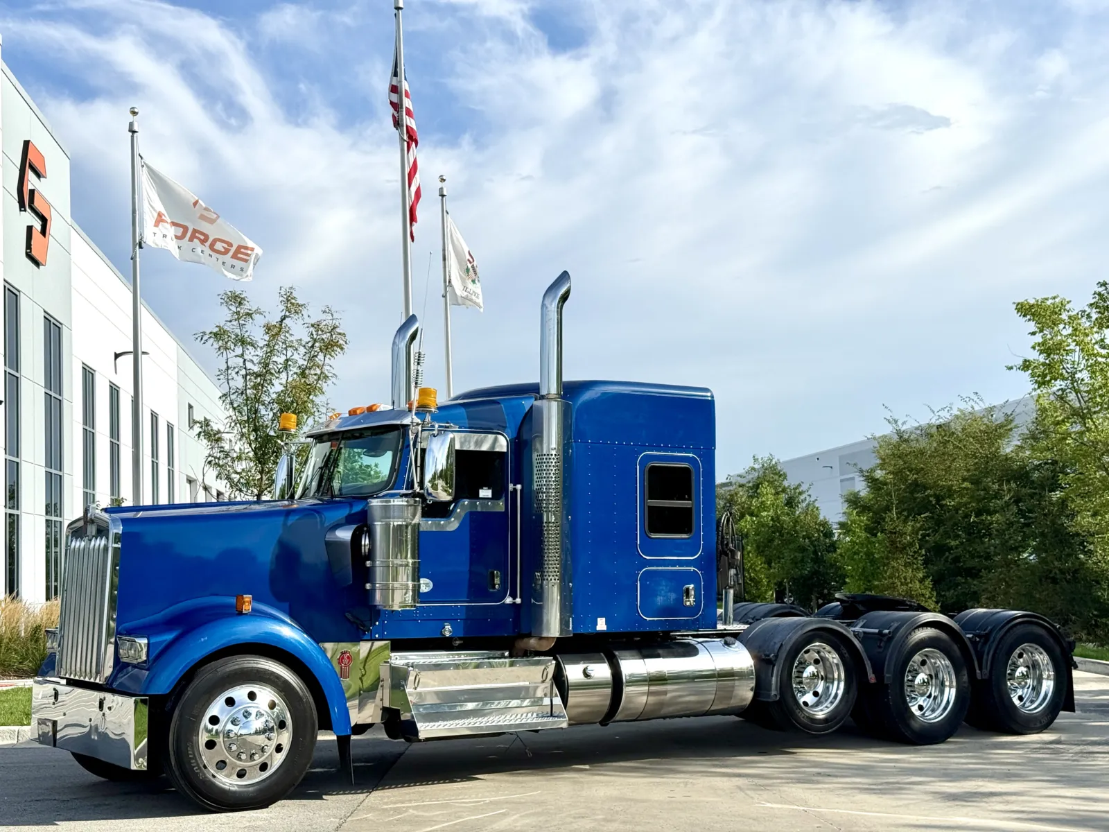 2017 KENWORTH W900 for sale in New Lenox, IL