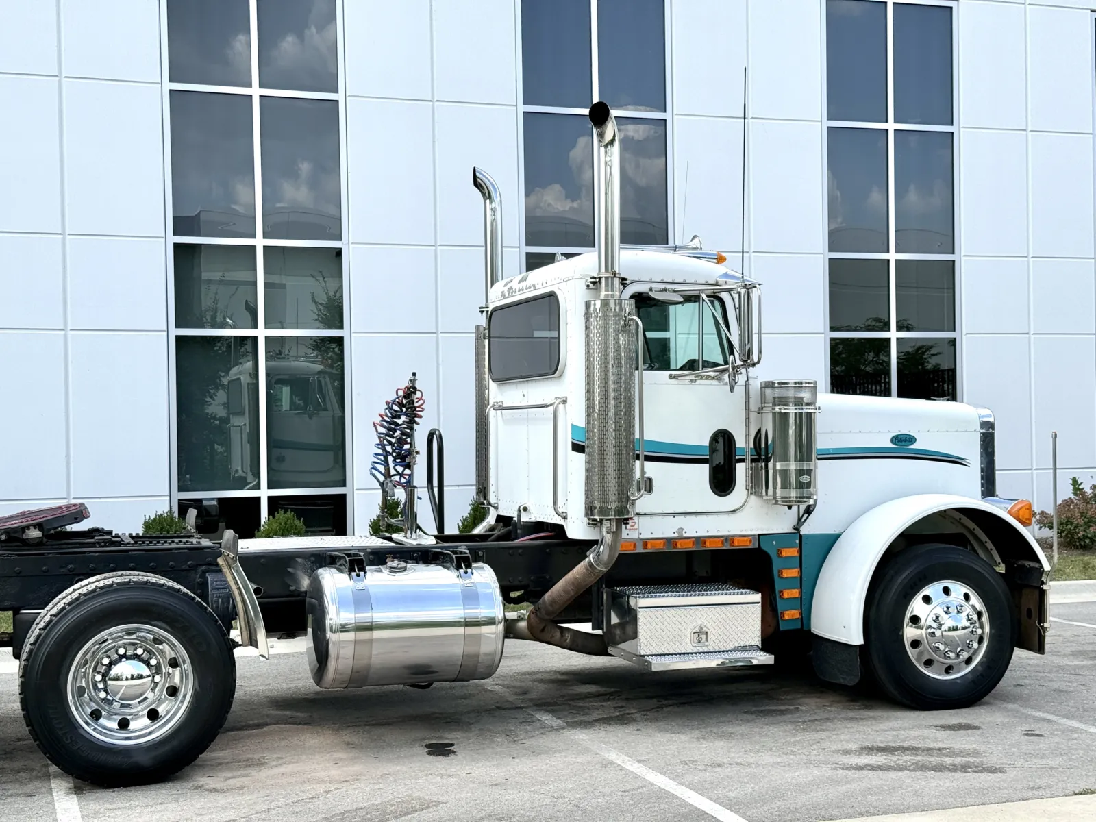1998 Peterbilt 379 in New Lenox, IL — photo 7