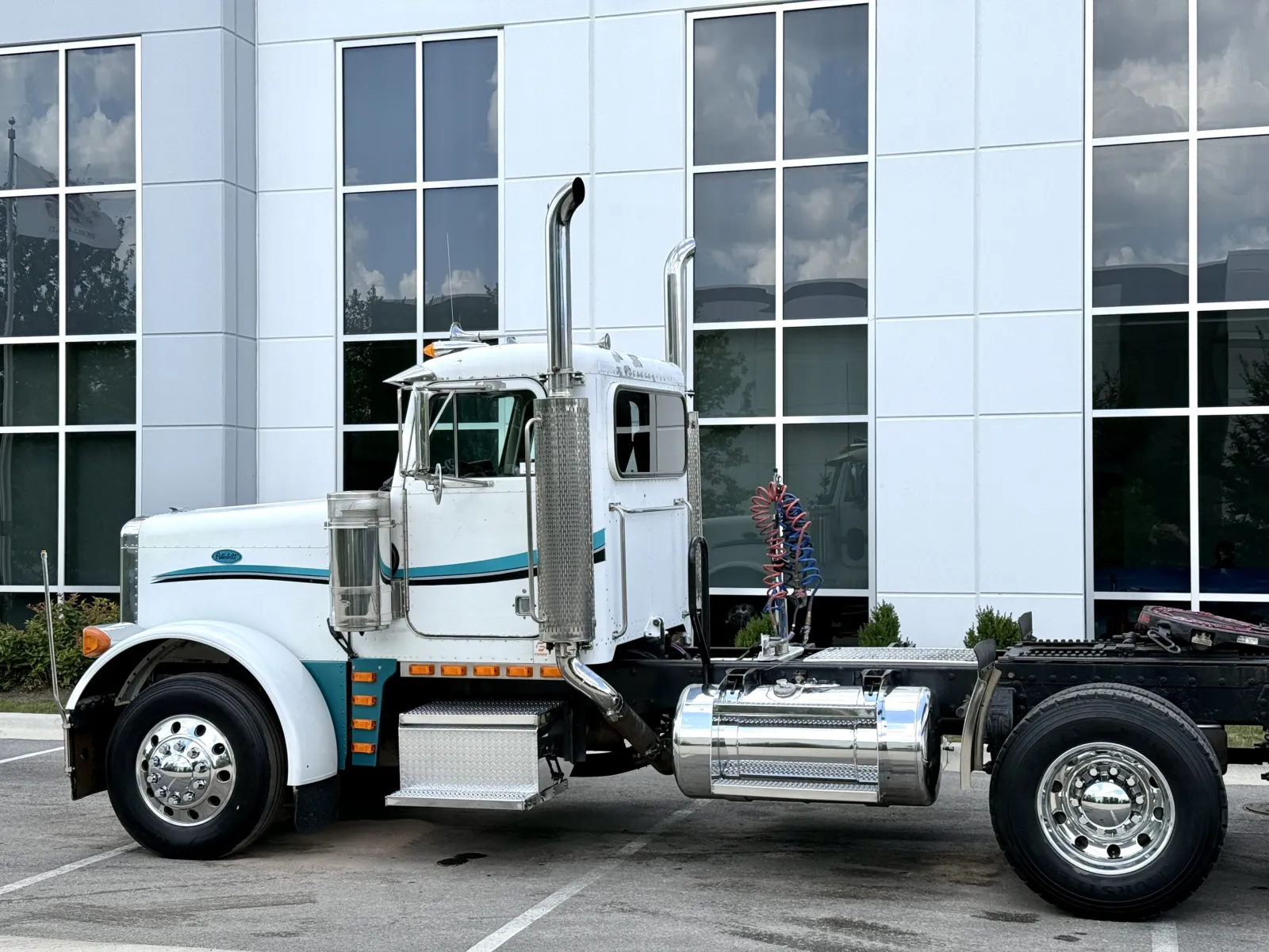 1998 Peterbilt 379 in New Lenox, IL — photo 8