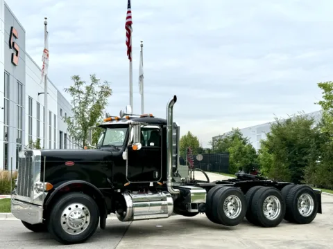 2006 PETERBILT 379 for sale in New Lenox, IL
