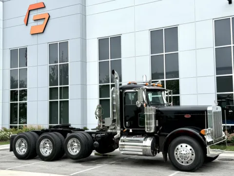 Photos of 2006 PETERBILT 379 for sale in New Lenox, IL at Forge Truck Centers - Illinois