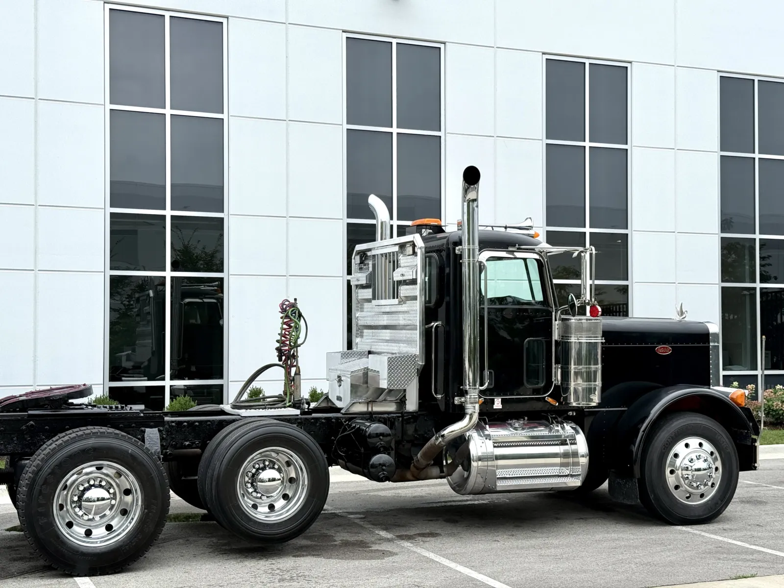 2006 Peterbilt 379 in New Lenox, IL — photo 7
