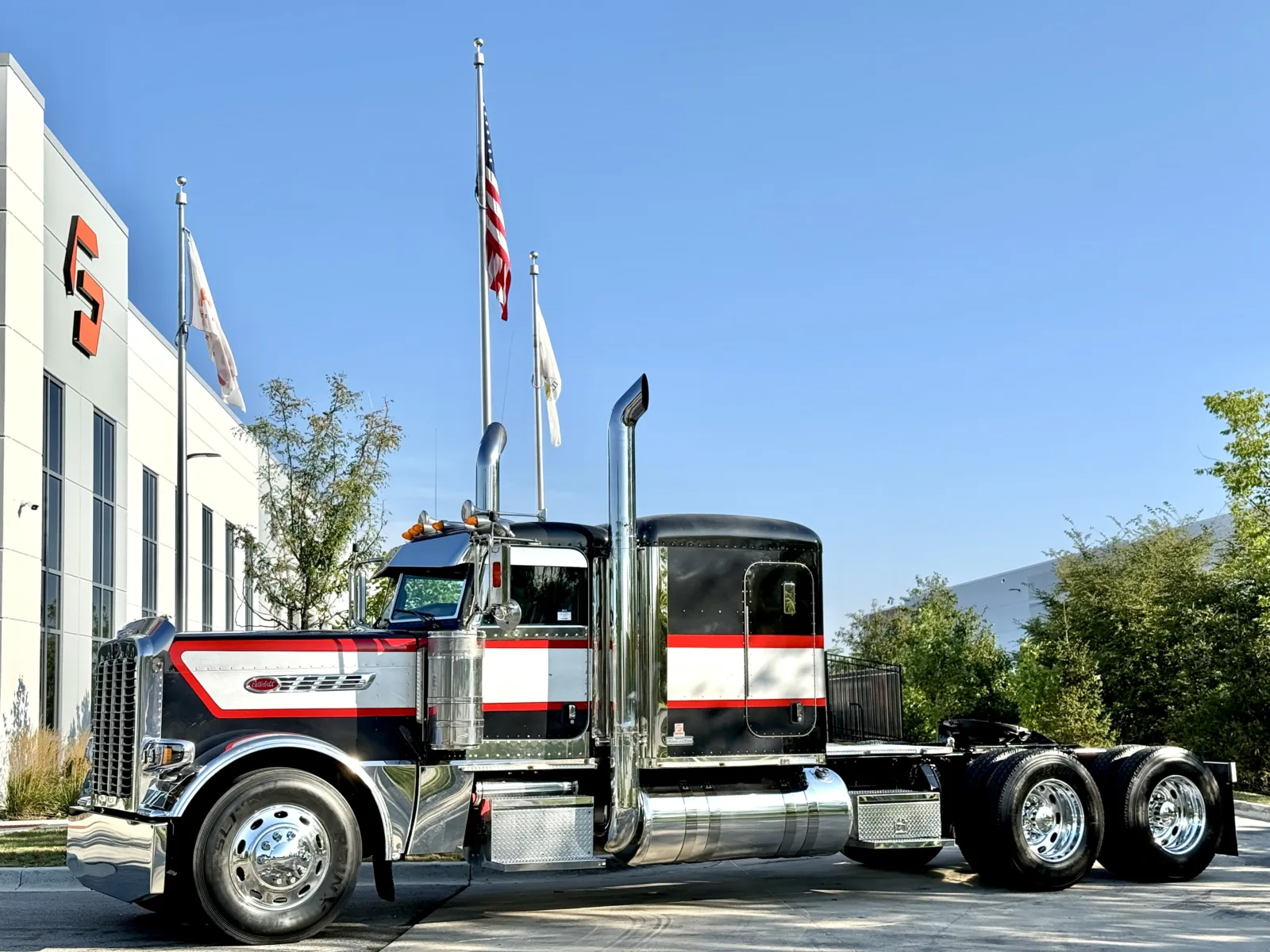 2016 PETERBILT 389 for sale in New Lenox, IL