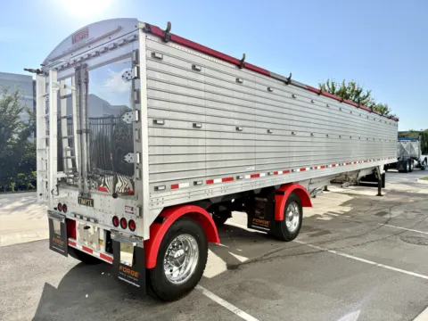 More photos of 2021 TIMPTE GRAIN TRAILER at Forge Truck Centers - Illinois, IL