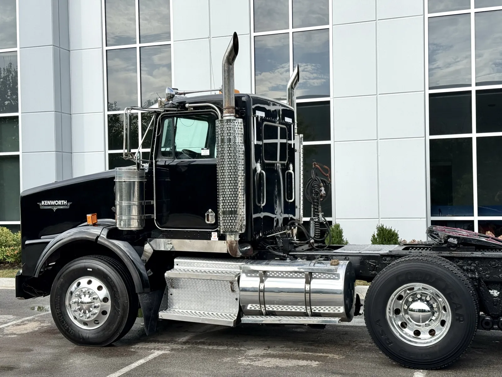 2000 Kenworth T800 in New Lenox, IL — photo 8