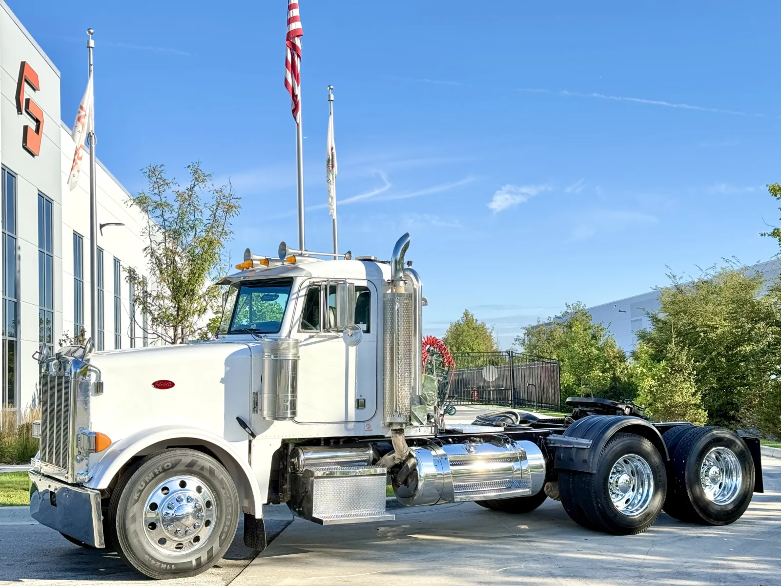 2001 PETERBILT 378 for sale in New Lenox, IL