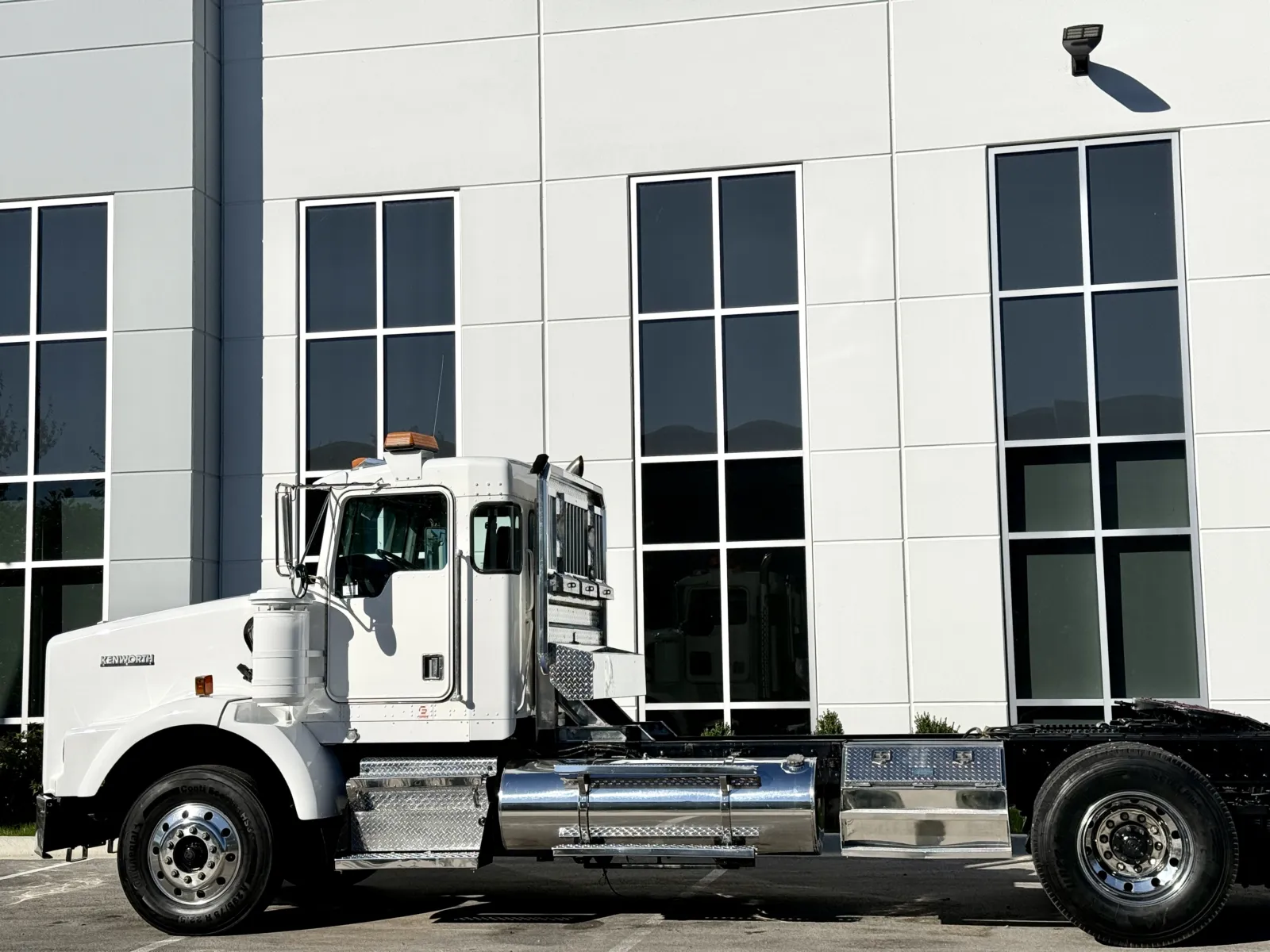 2002 Kenworth T800 in New Lenox, IL — photo 8