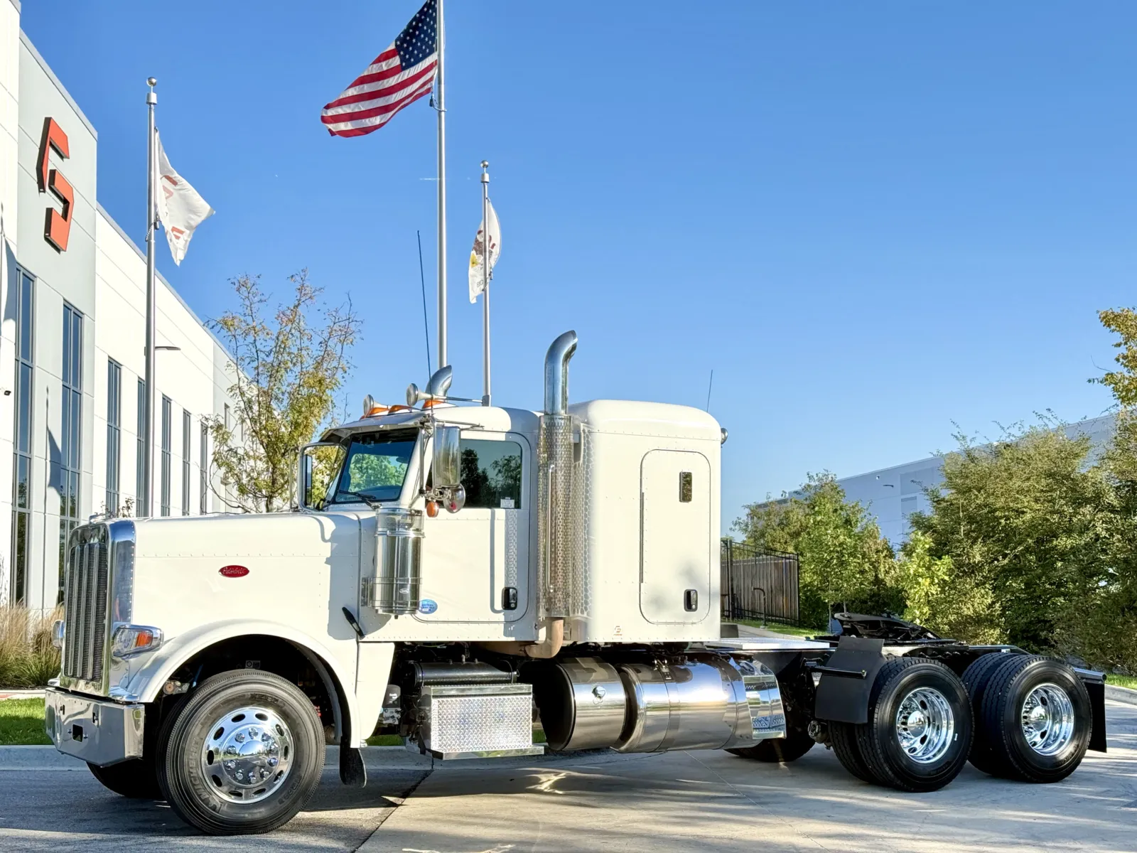 2015 PETERBILT 389 for sale in New Lenox, IL