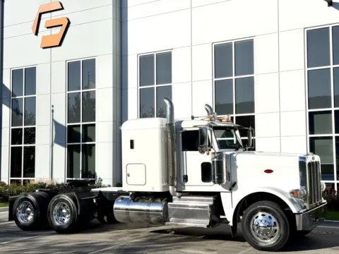 Photos of 2015 PETERBILT 389 for sale in New Lenox, IL at Forge Truck Centers - Illinois