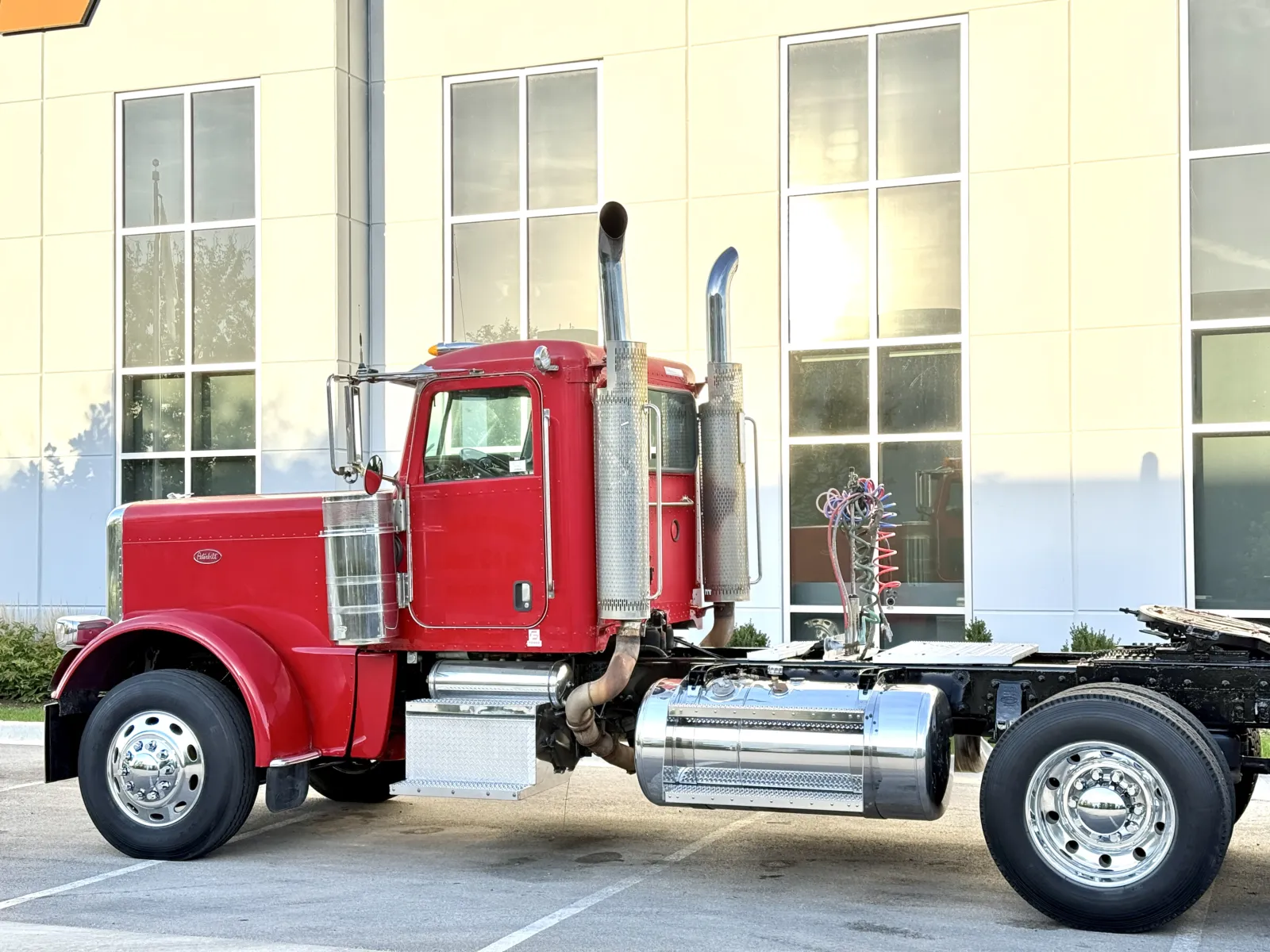 2009 Peterbilt 389 in New Lenox, IL — photo 8