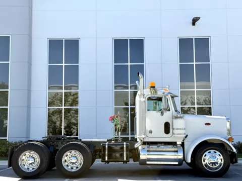 Another view of 2003 PETERBILT 379 for sale in New Lenox, IL at Forge Truck Centers - Illinois