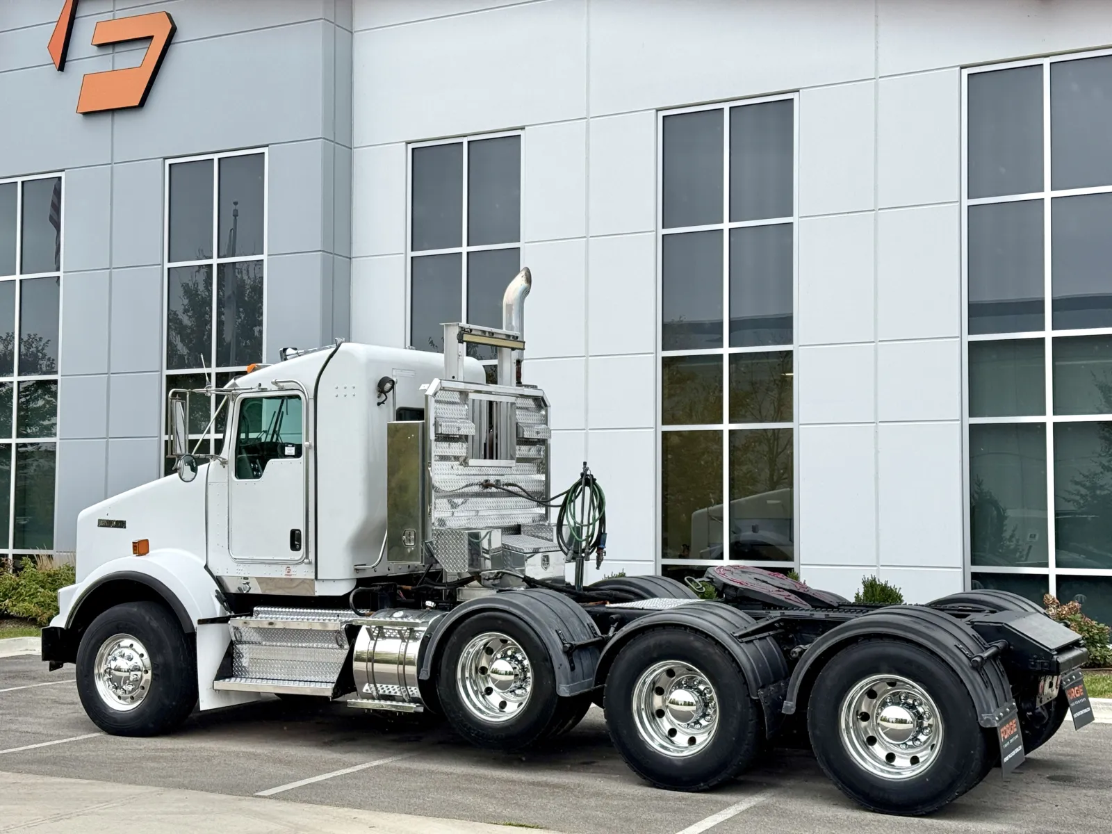 2011 Kenworth T800 in New Lenox, IL — photo 6
