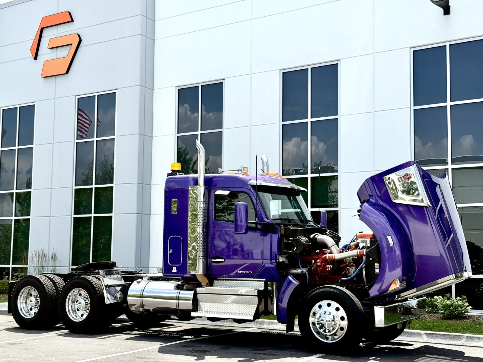 2020 Kenworth W990 - image 9