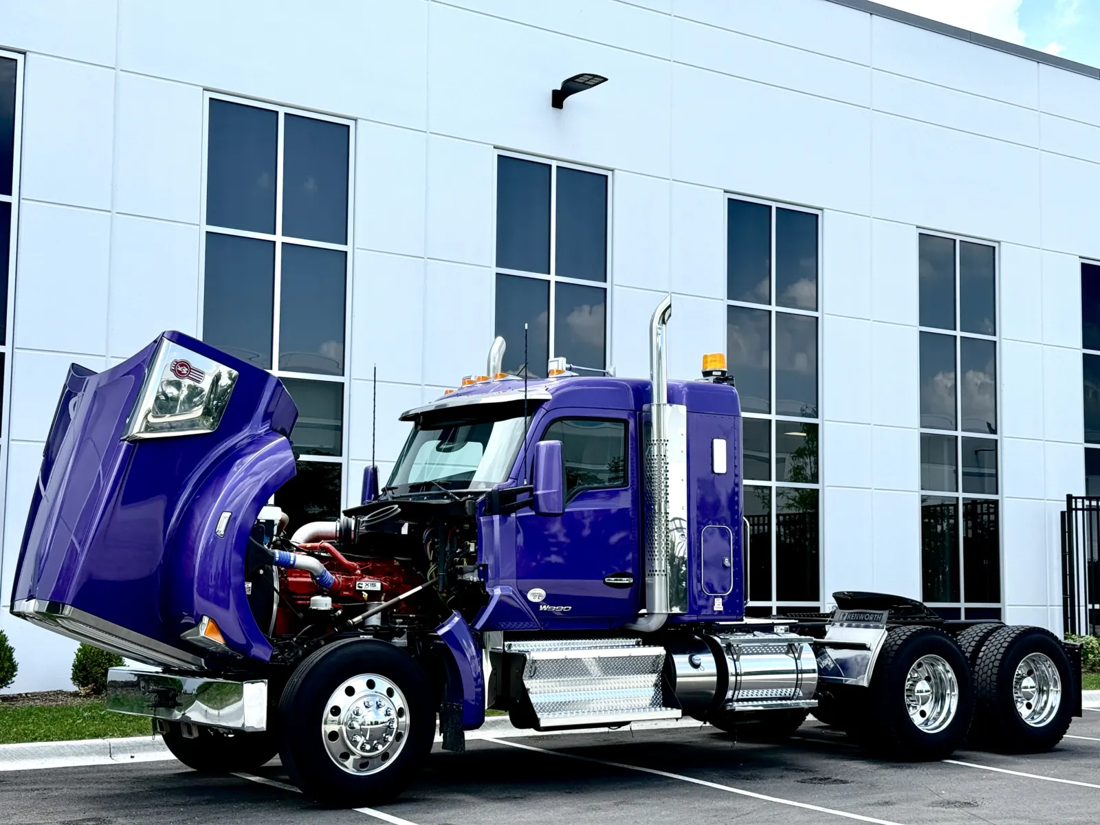 2020 Kenworth W990 - image 10