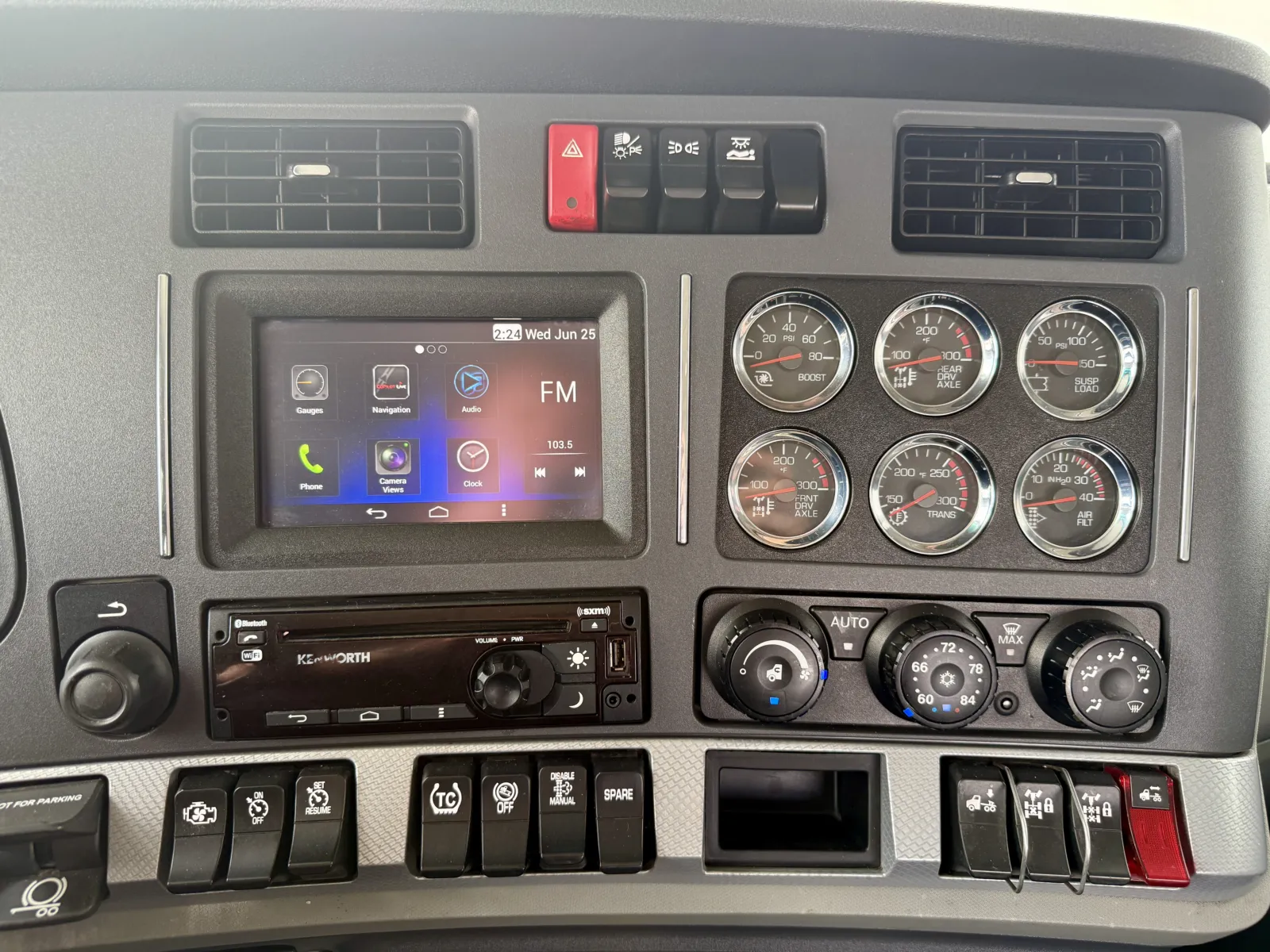 2020 Kenworth W990 - image 18