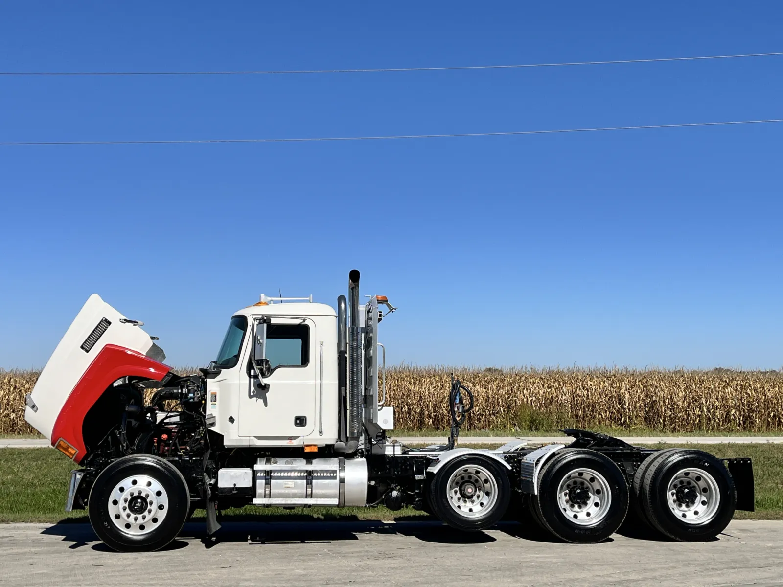 2008 Mack - image 10