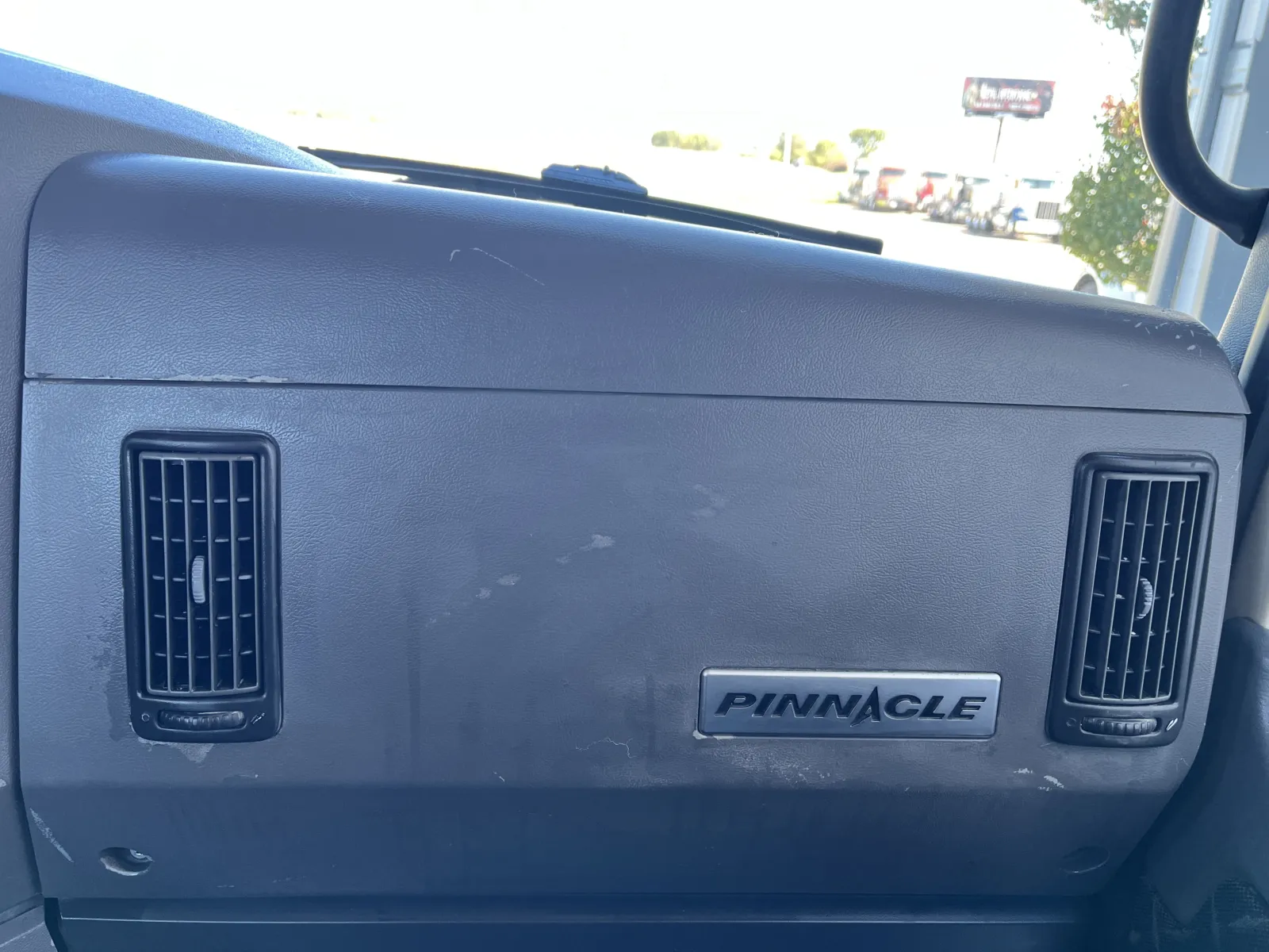 2008 Mack - image 19