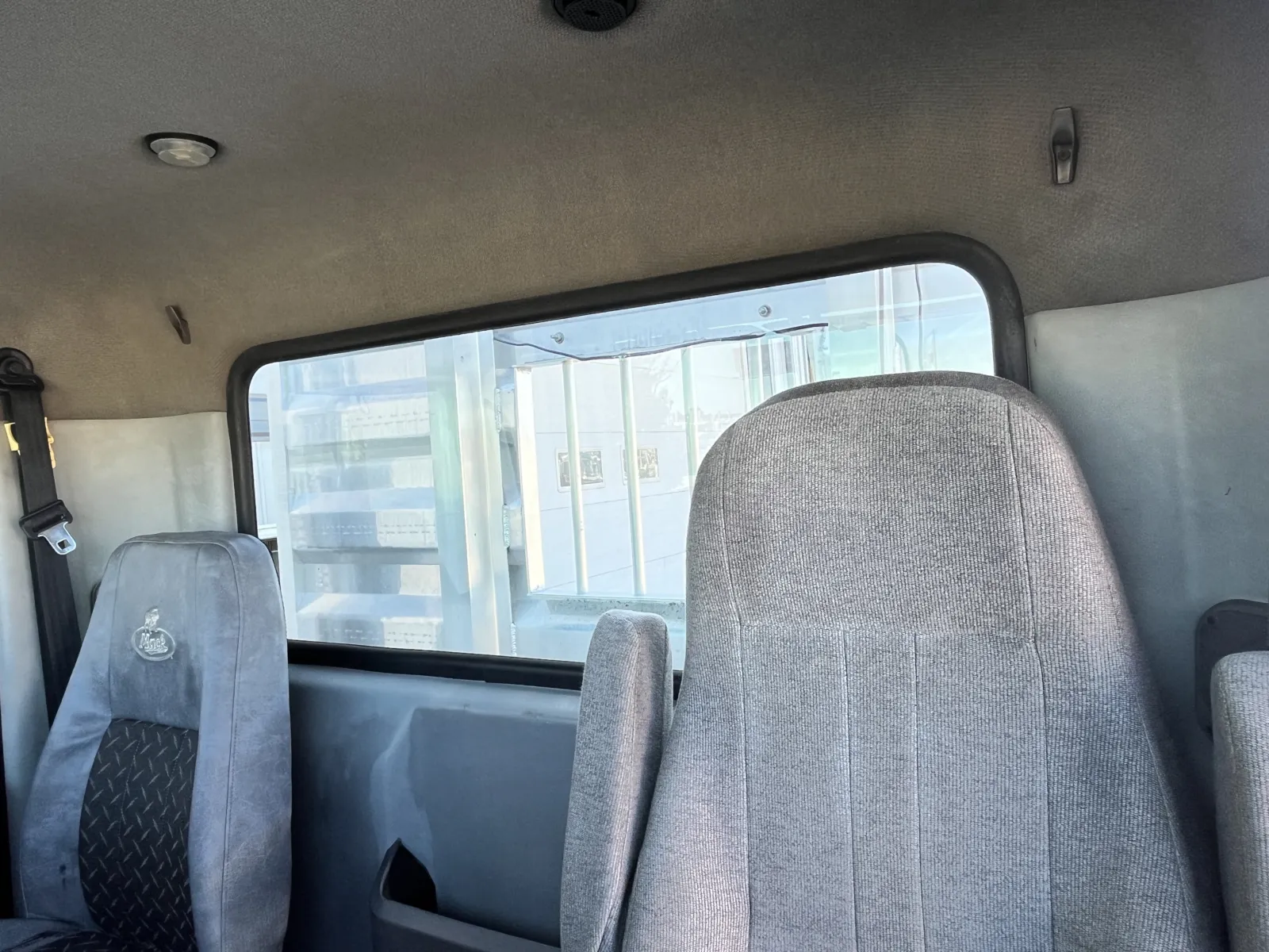 2008 Mack - image 20