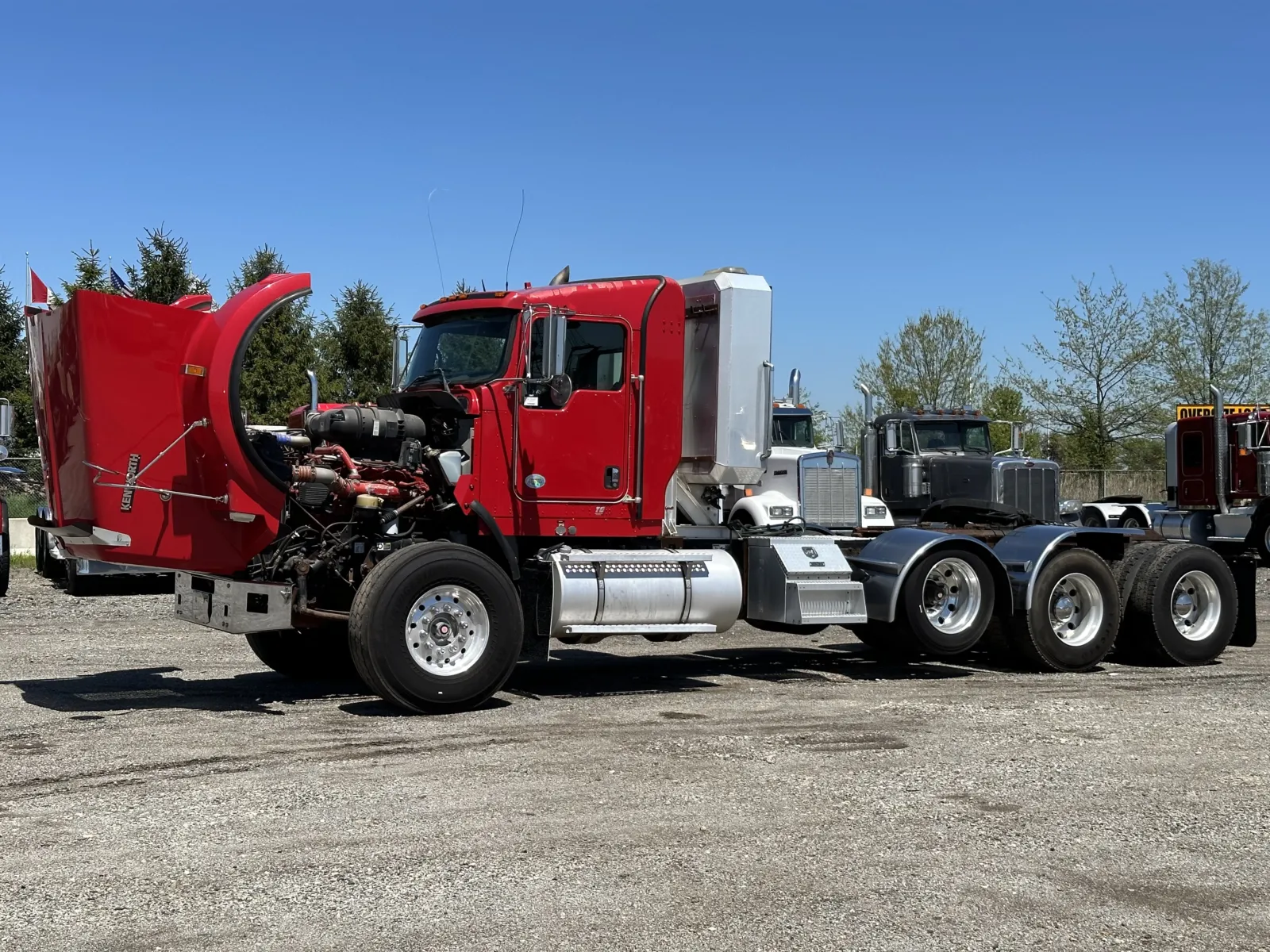 2012 Kenworth T800 - image 10