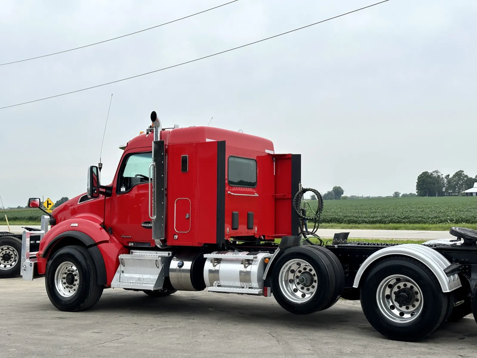 2020 Kenworth T880 - image 8