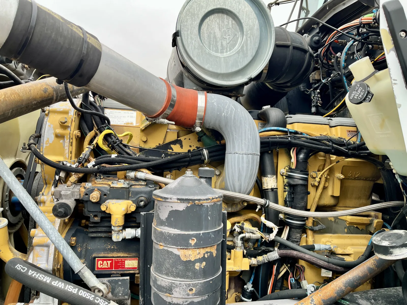 1998 Kenworth T800 - image 13