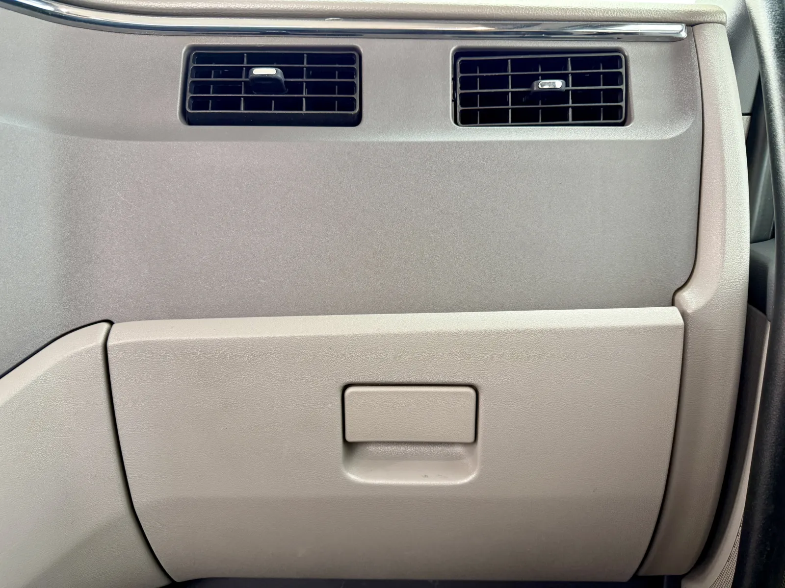 2015 Peterbilt 567 - image 19