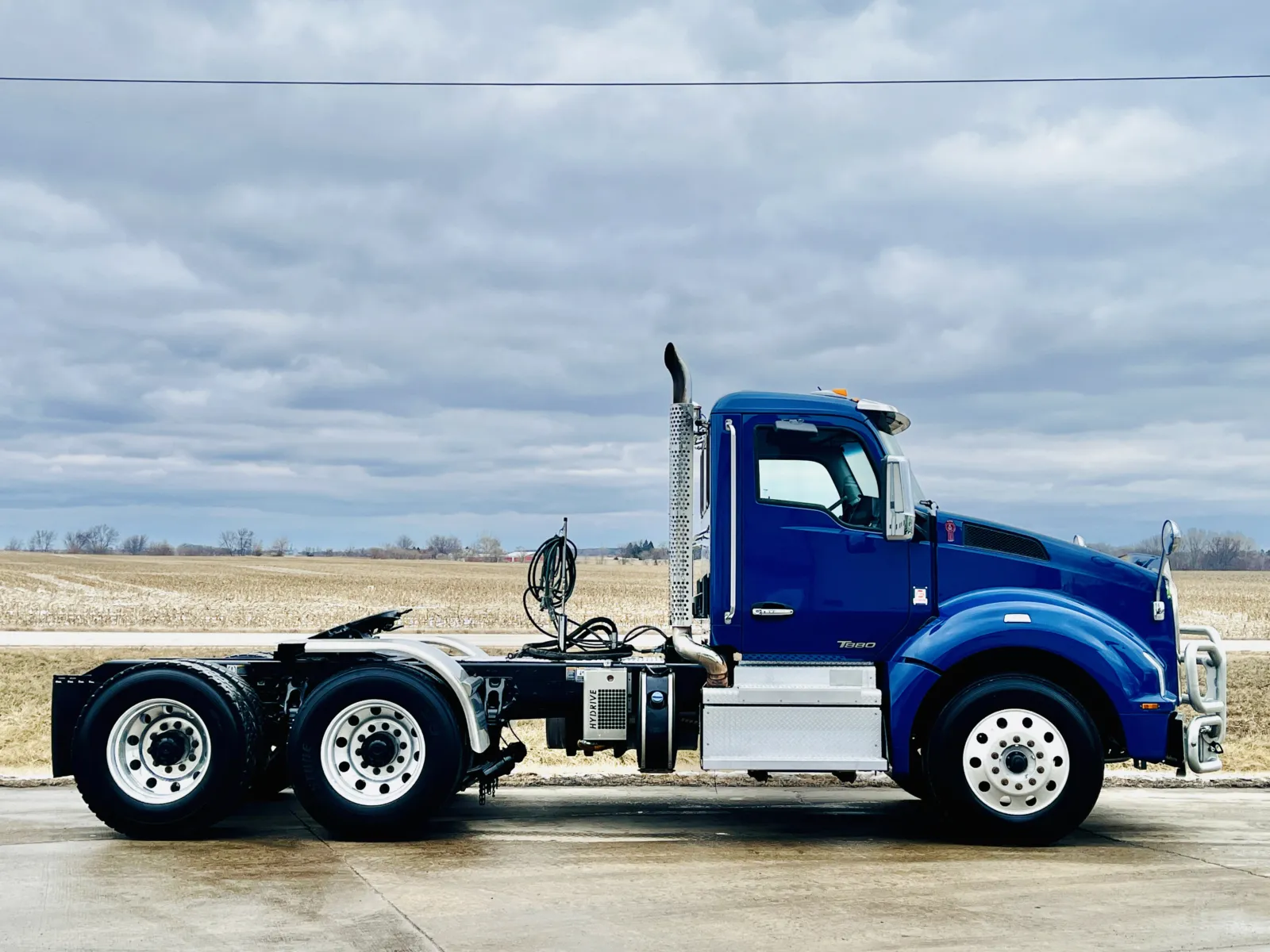 2019 Kenworth T880 - image 3
