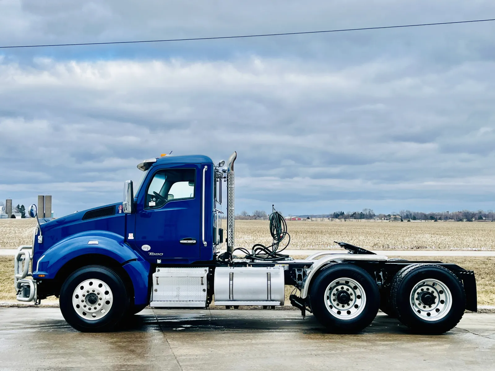 2019 Kenworth T880 - image 4