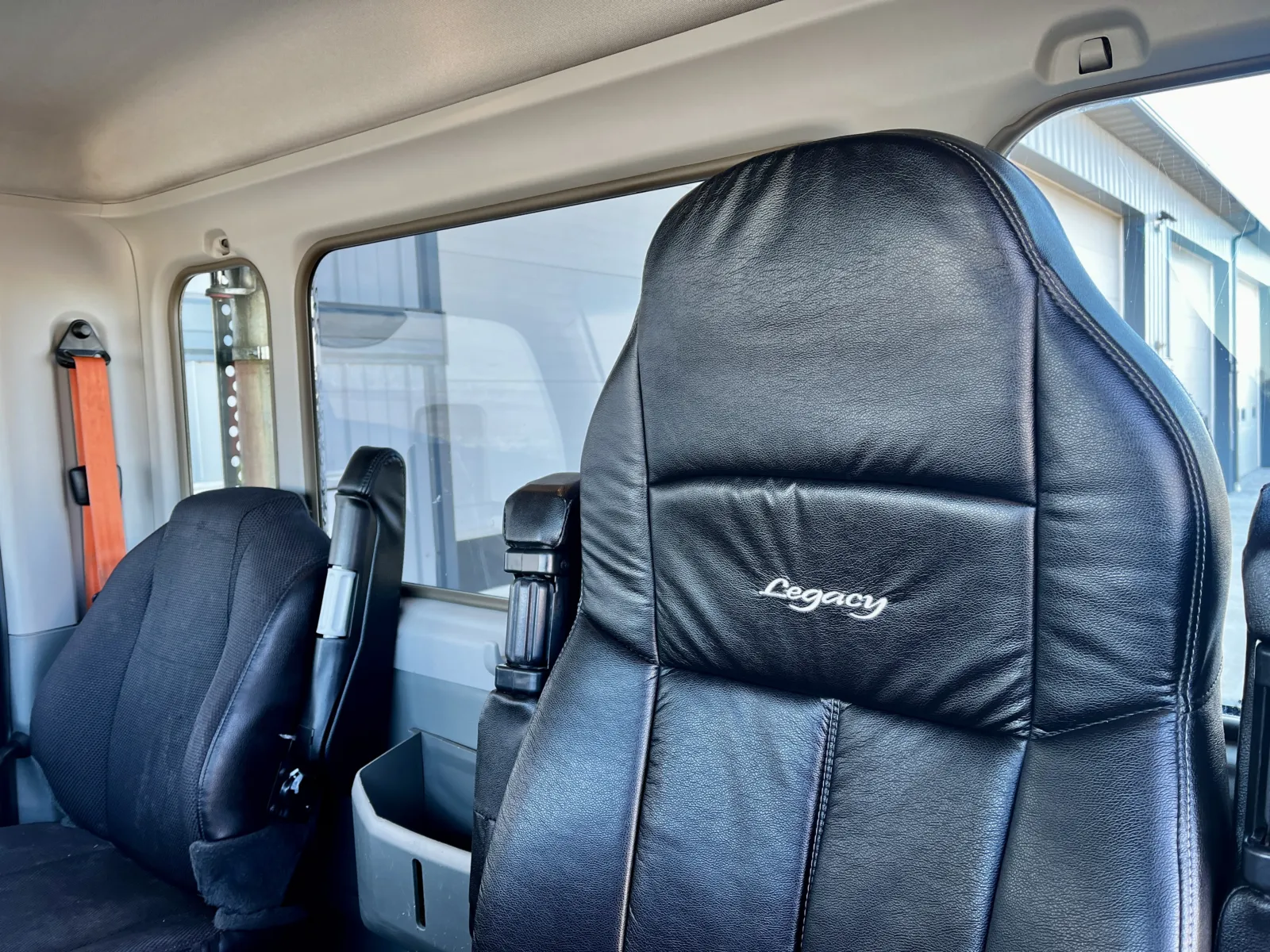 2019 Kenworth T880 - image 20