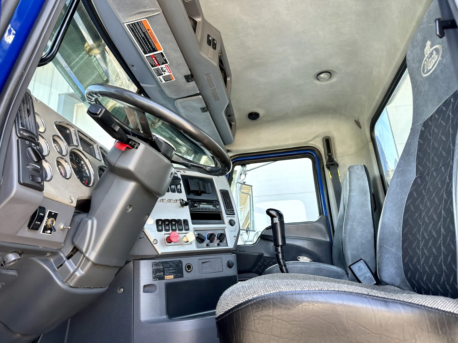 2012 Mack - image 14