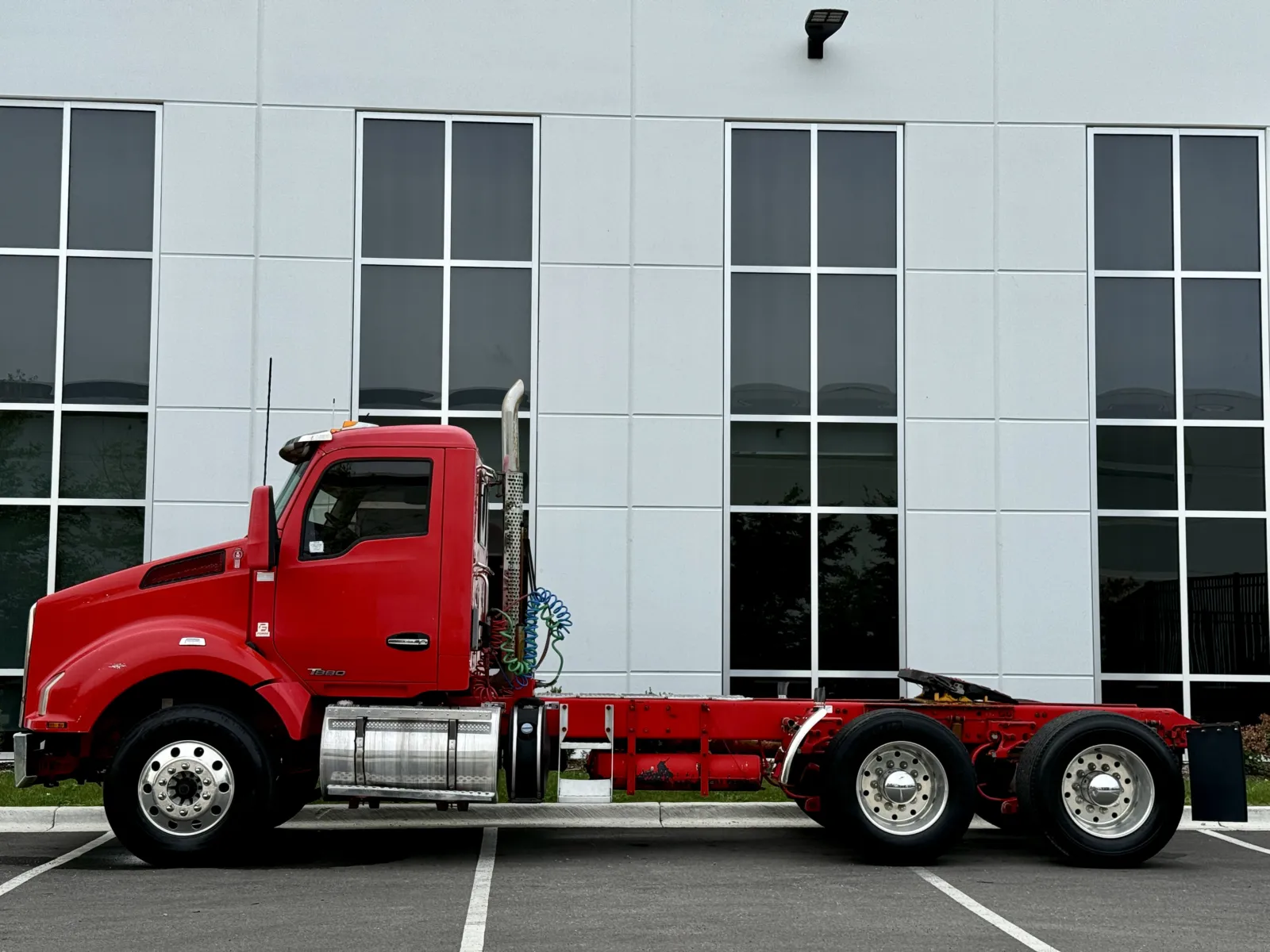 2015 Kenworth T880 - image 4