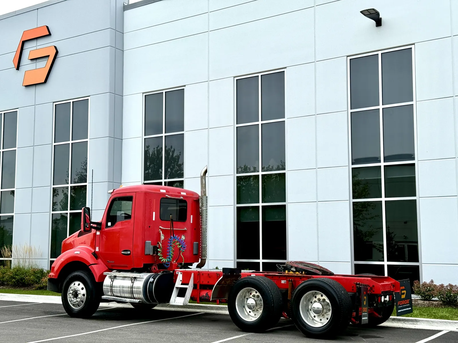2015 Kenworth T880 - image 6