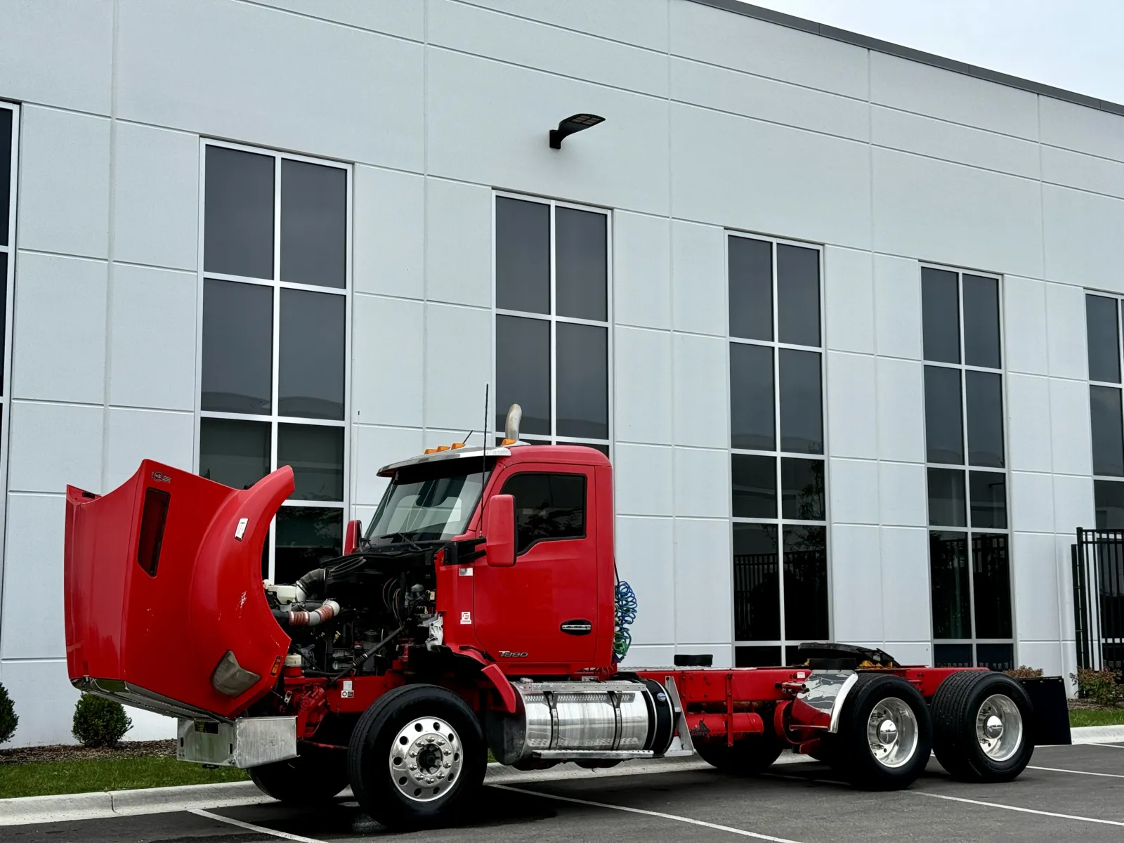 2015 Kenworth T880 - image 10