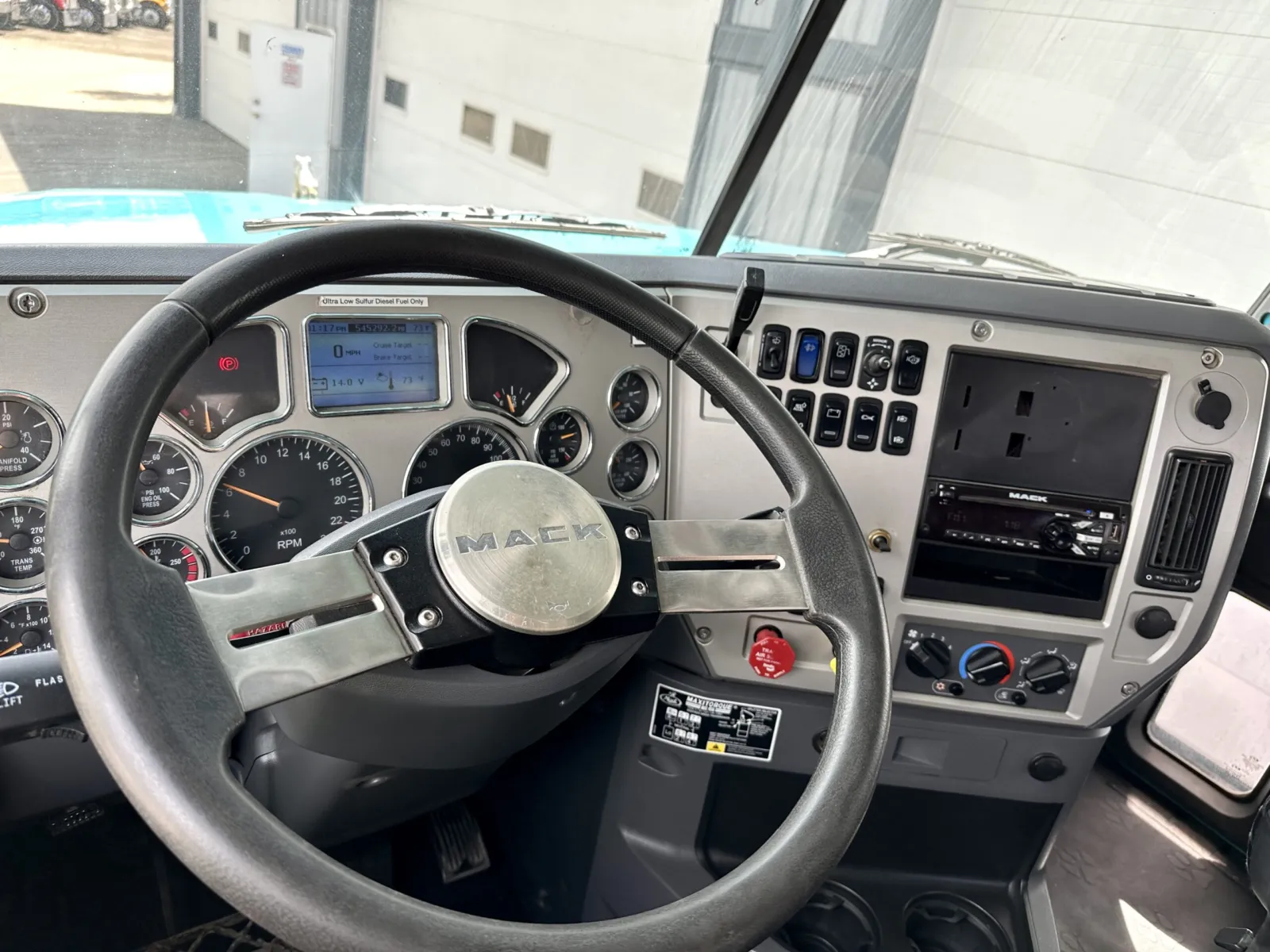 2016 Mack - image 16