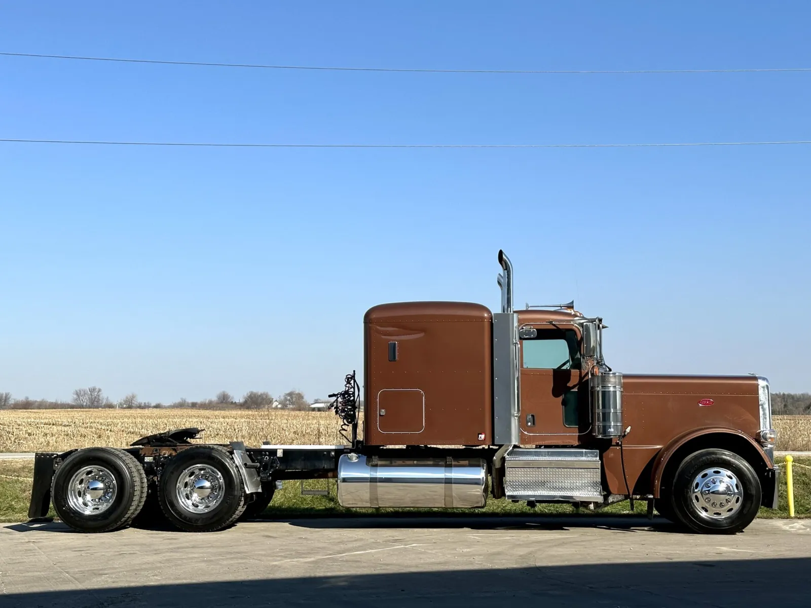 2018 Peterbilt 389 - image 3