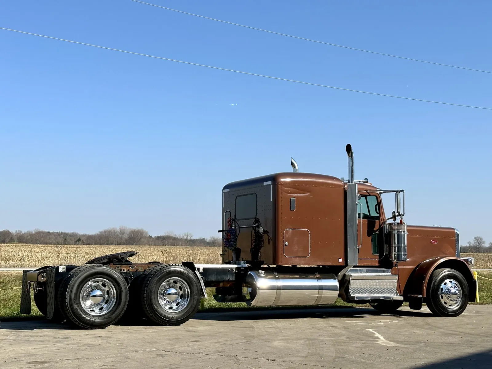 2018 Peterbilt 389 - image 5