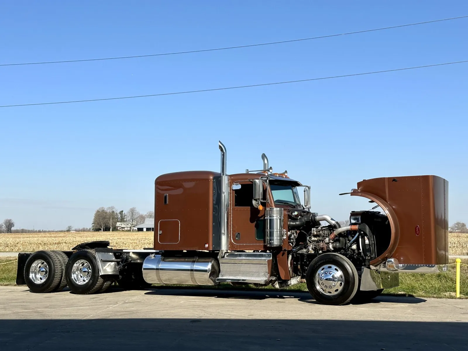 2018 Peterbilt 389 - image 9