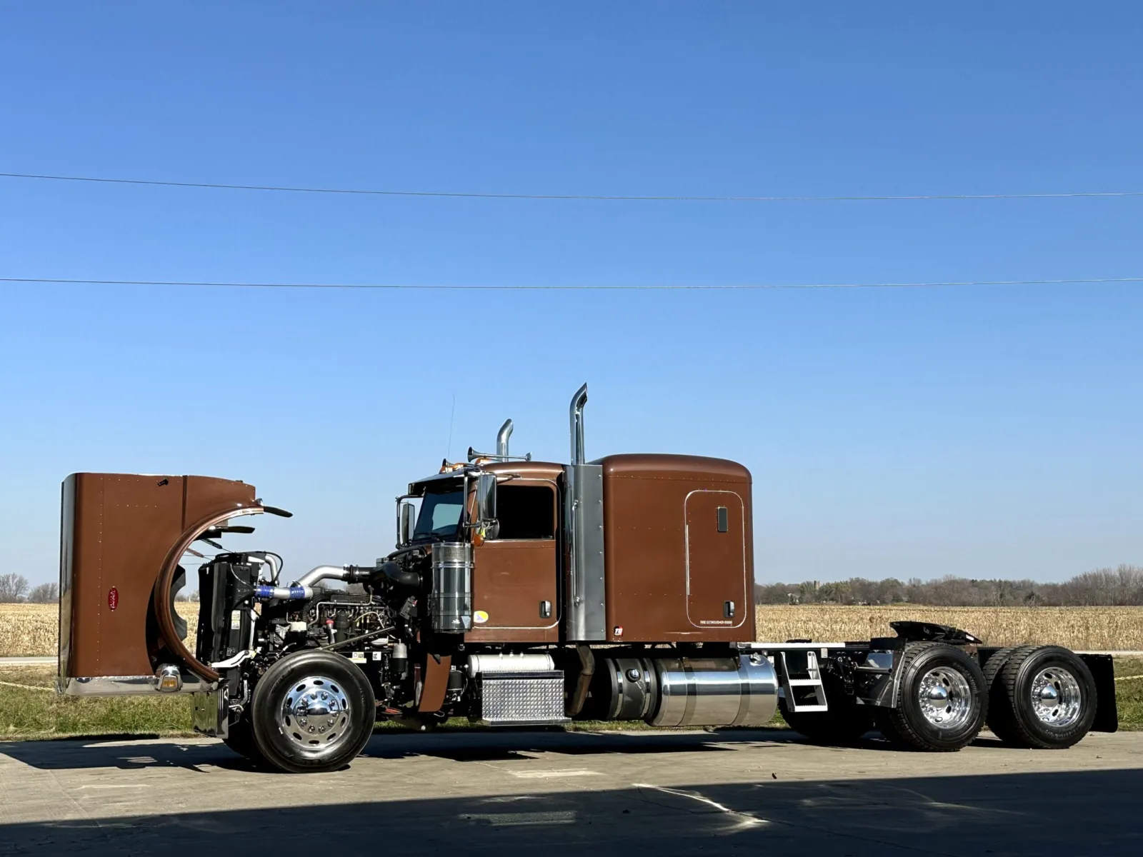 2018 Peterbilt 389 - image 10
