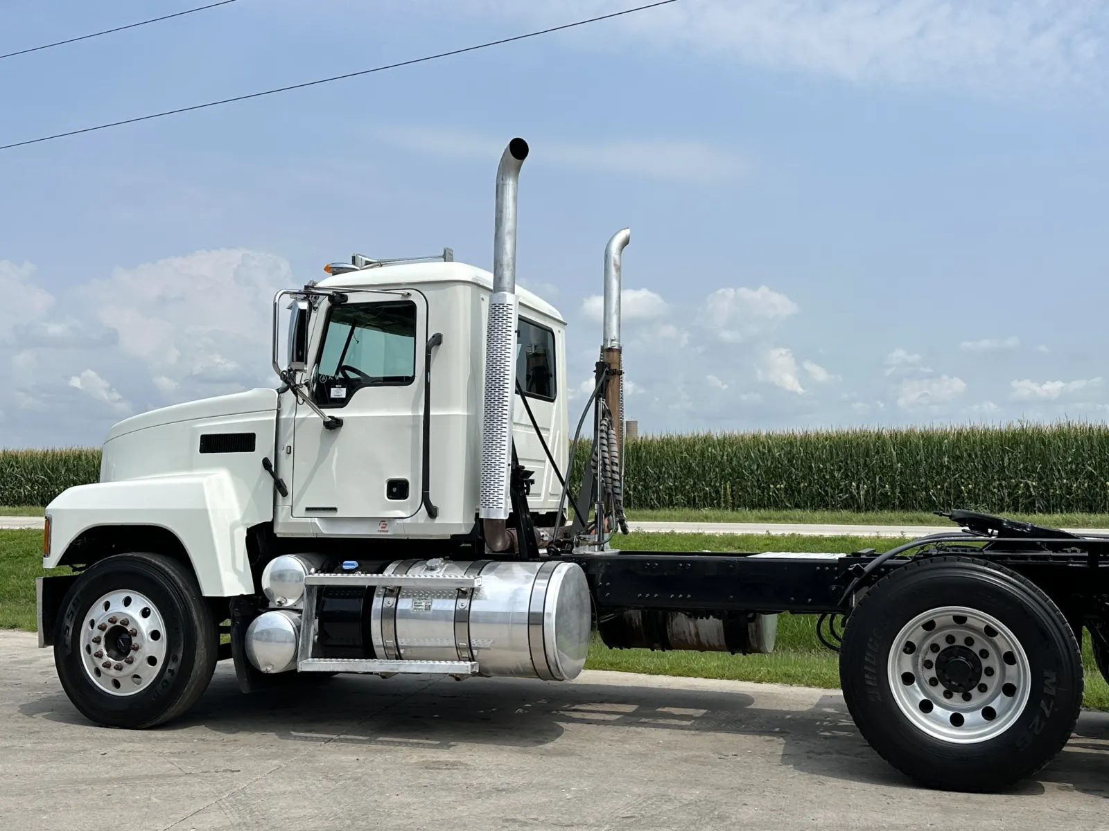 2019 Mack Pinnacle - image 8