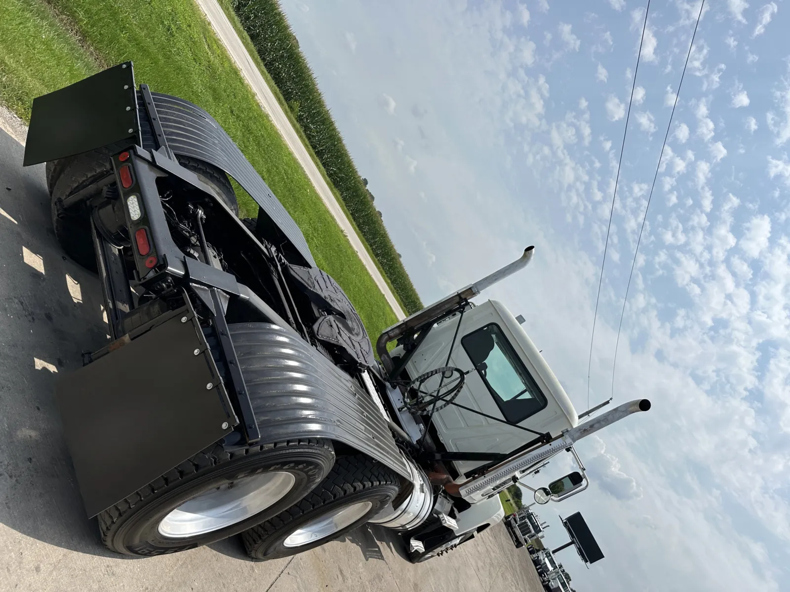 2019 Mack Pinnacle - image 11