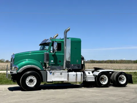 Photos of 2017 MACK TITAN TD713 for sale in New Lenox, IL at Forge Truck Centers - Illinois