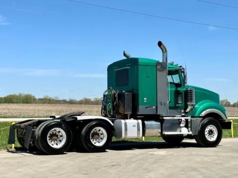 More photos of 2017 MACK TITAN TD713 at Forge Truck Centers - Illinois, IL