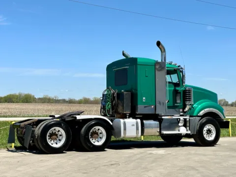 More photos of 2017 MACK TITAN TD713 at Forge Truck Centers - Illinois, IL