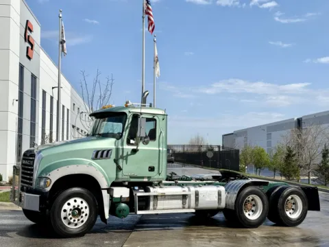 2015 MACK GU713 for sale in New Lenox, IL