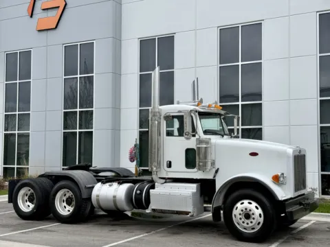 Photos of 2013 PETERBILT 367 for sale in New Lenox, IL at Forge Truck Centers - Illinois