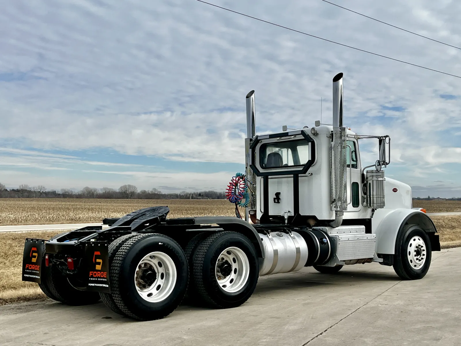 2013 Peterbilt - image 5