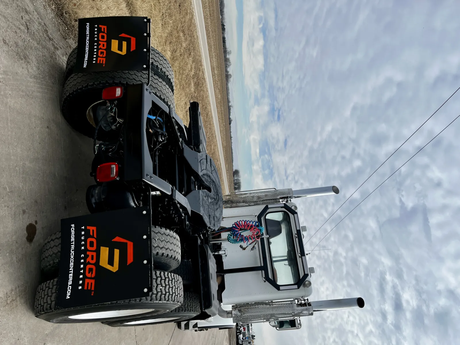 2013 Peterbilt - image 11